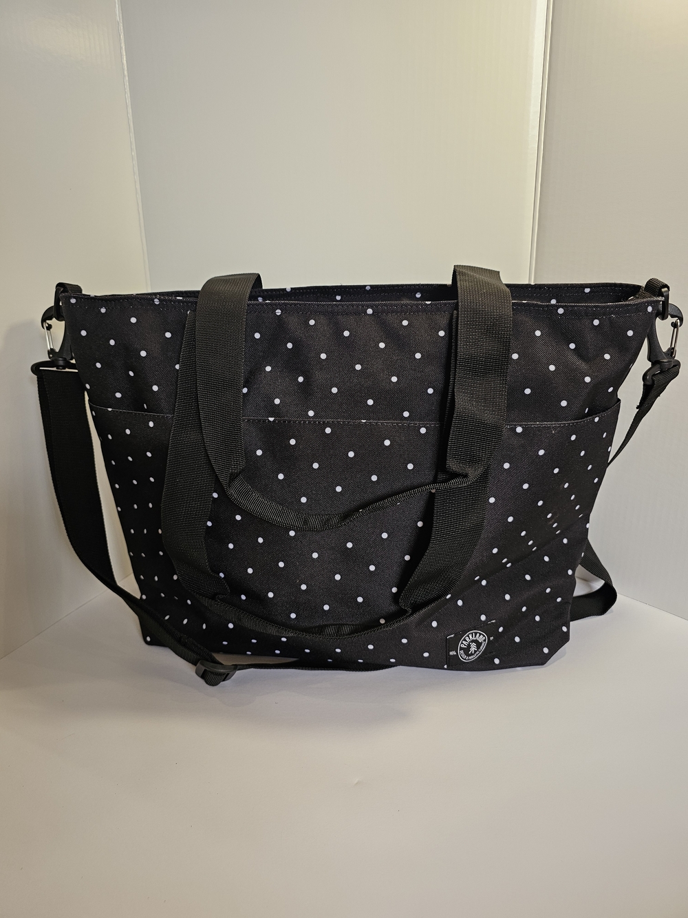 NWT Parkland Fairview Diaper Bag B/W Polka Dots With Matching Changer And Strap